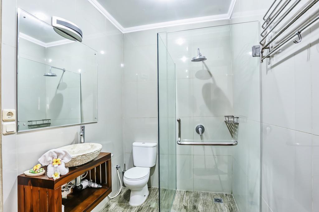 קוטה לומבוק Bali Holiday Villas Kuta מראה חיצוני תמונה
